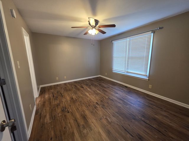 1238 Marla Dr, Clarksville, TN 37042