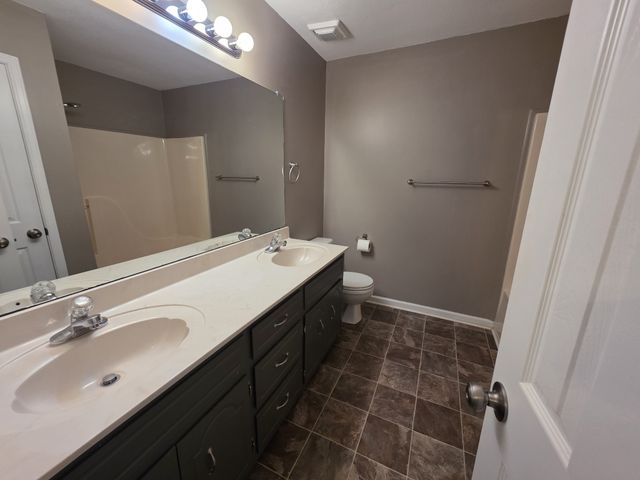 1238 Marla Dr, Clarksville, TN 37042