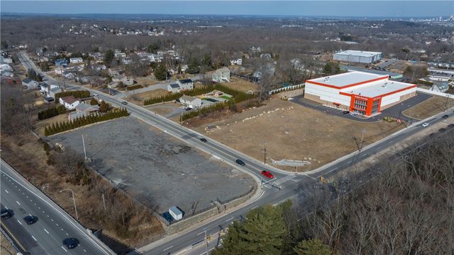 1835 Plainfield Pike Pike, Johnston, RI 02919