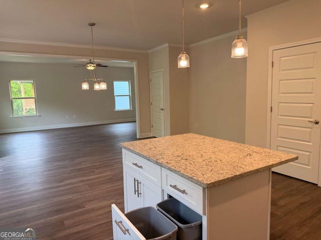 484 Magnolia Grove Place, Cornelia, GA 30531