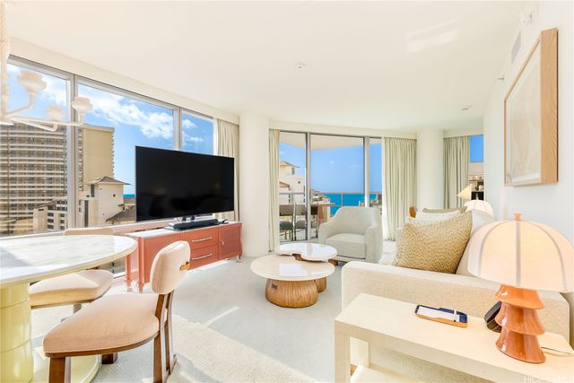 223 Saratoga Road 1622, Honolulu, HI 96815