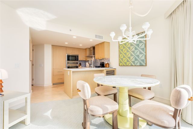 223 Saratoga Road 1622, Honolulu, HI 96815