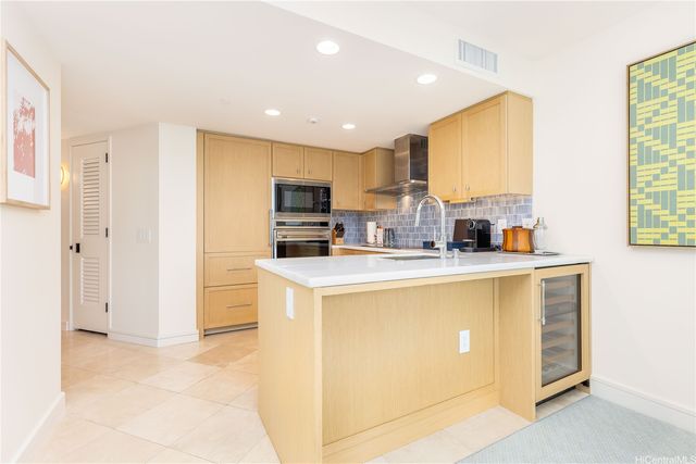 223 Saratoga Road 1622, Honolulu, HI 96815