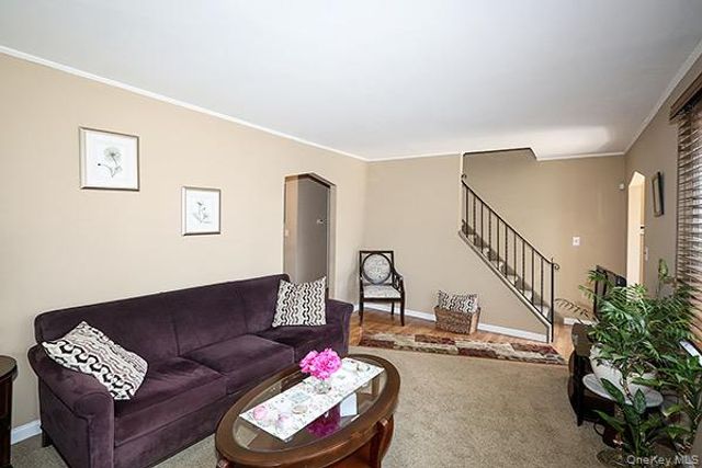 530 Coolidge Avenue, Rockville Centre, NY 11570