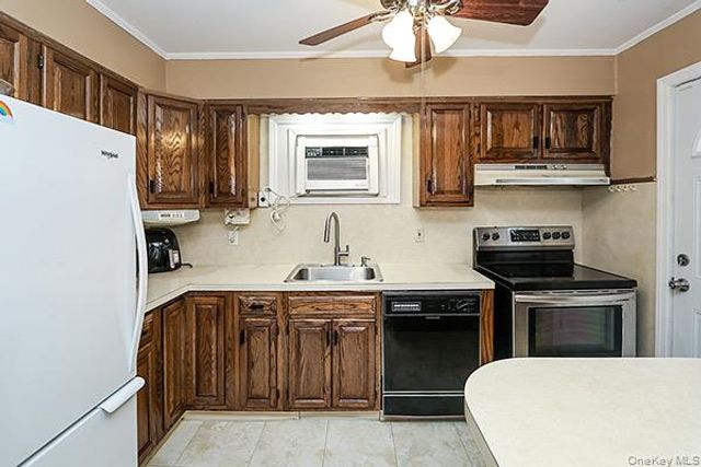 530 Coolidge Avenue, Rockville Centre, NY 11570