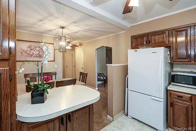 530 Coolidge Avenue, Rockville Centre, NY 11570