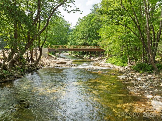 23 Mountain Meadow Lane, Canton, NC 28716