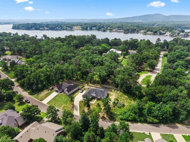 131 Wildwood Forest Road, Hot Springs, AR 71913