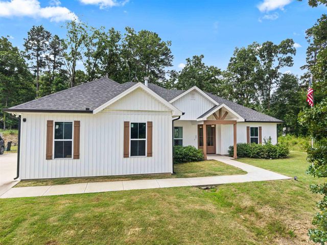 131 Wildwood Forest Road, Hot Springs, AR 71913