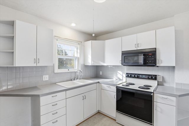 419 N Felts Rd, Spokane, WA 99206