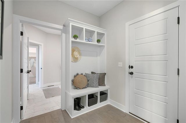 19521 W 114th Terrace, Olathe, KS 66061