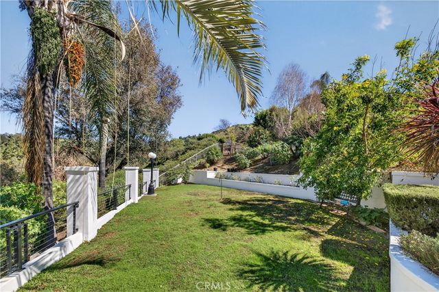 4310 Mountain Shadows, Whittier, CA 90601