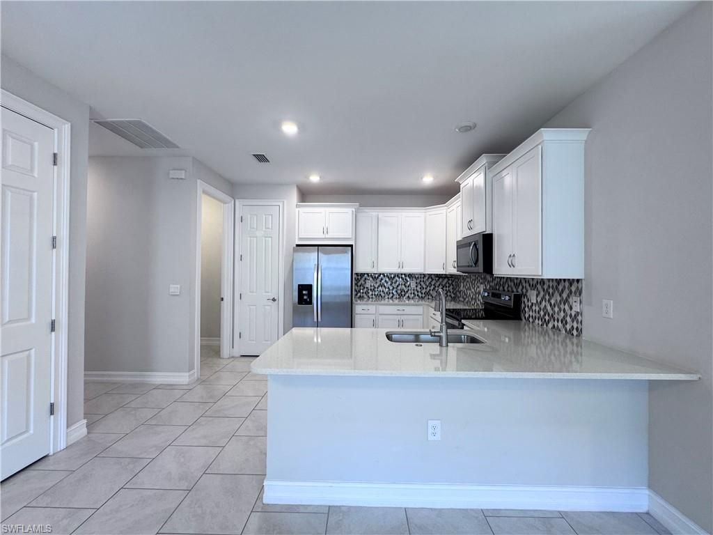 1073 Tranquil Brook DR, NAPLES, FL 34114 — photo 4