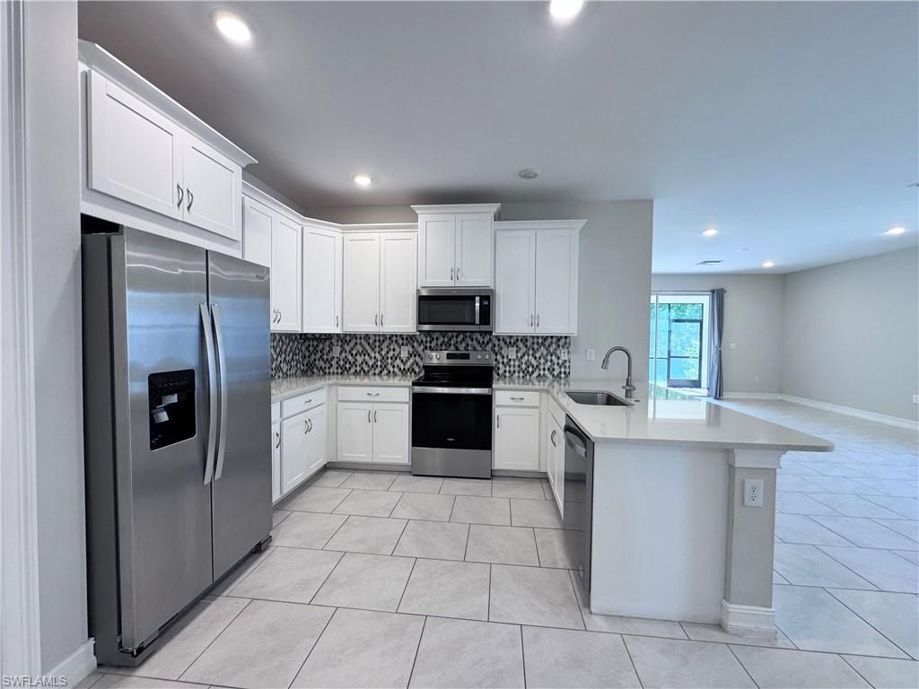 1073 Tranquil Brook DR, NAPLES, FL 34114 — photo 5