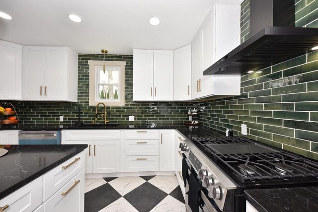 926 60th STREET, Milwaukee, WI 53213