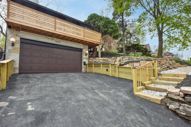 926 60th STREET, Milwaukee, WI 53213