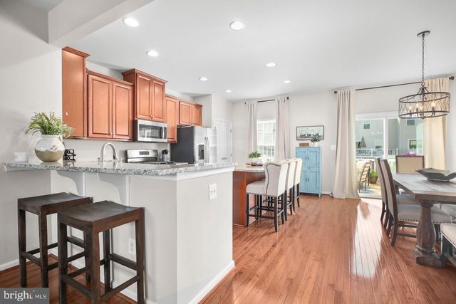 2106 HAYS ST, Fredericksburg, VA 22401