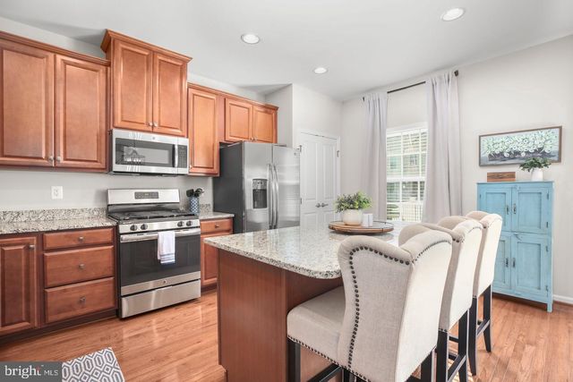 2106 HAYS ST, Fredericksburg, VA 22401