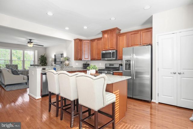 2106 HAYS ST, Fredericksburg, VA 22401