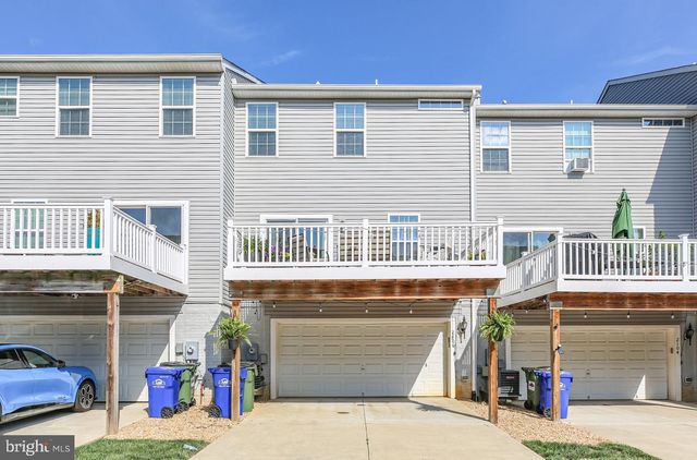 2106 HAYS ST, Fredericksburg, VA 22401