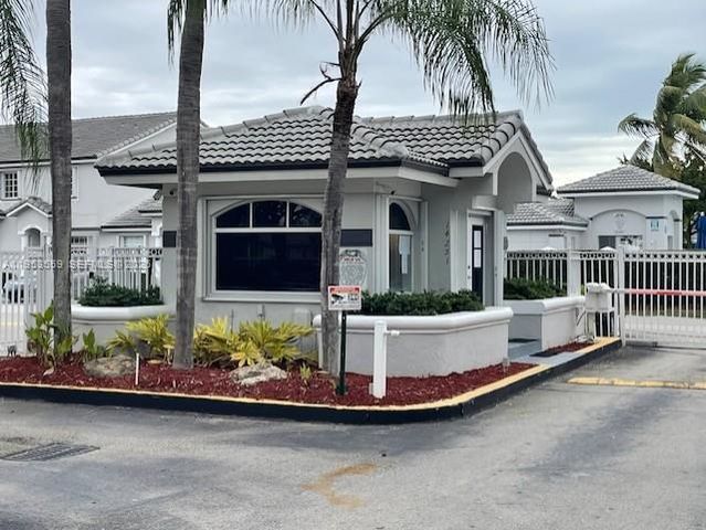 14212 SW 121st Pl 6, Miami, FL 33186