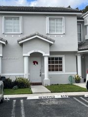 14212 SW 121st Pl 6, Miami, FL 33186