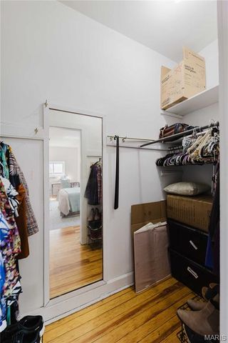 904 Dover Place, St Louis, MO 63111