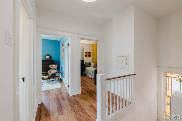 904 Dover Place, St Louis, MO 63111