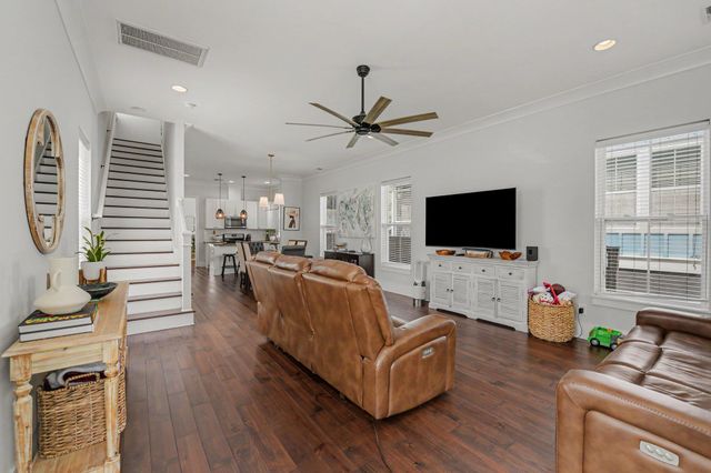 4619 Oakwood Avenue, North Charleston, SC 29405