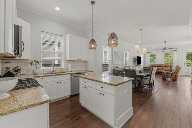 4619 Oakwood Avenue, North Charleston, SC 29405