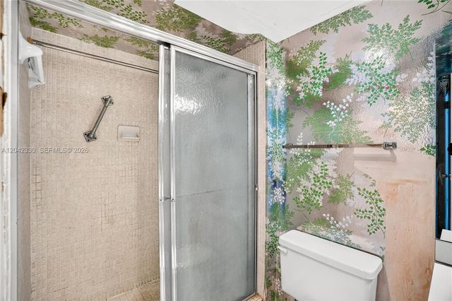 20301 W Country Club Dr 2122, Aventura, FL 33180