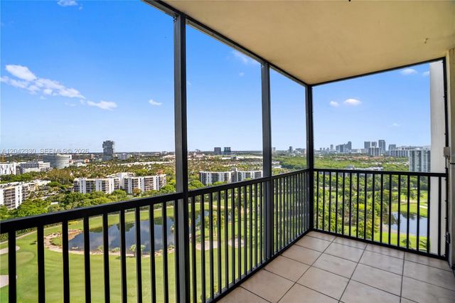 20301 W Country Club Dr 2122, Aventura, FL 33180