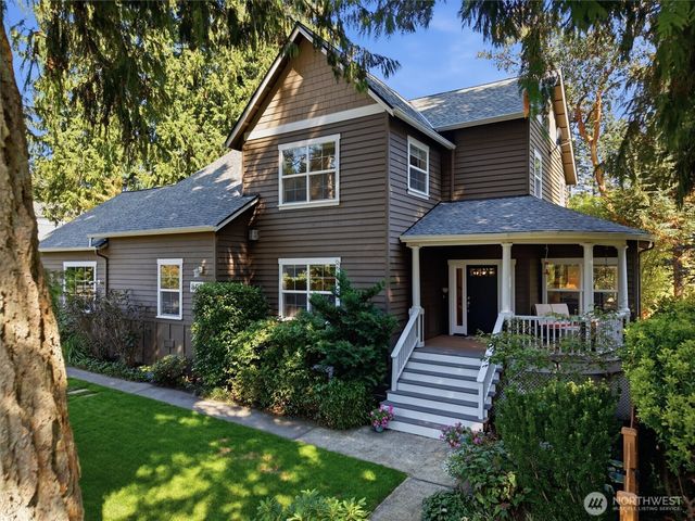 506 Azalea Avenue NE, Bainbridge Island, WA 98110