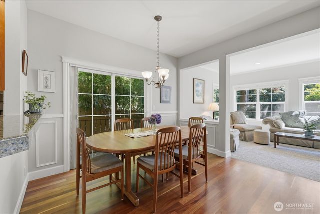506 Azalea Avenue NE, Bainbridge Island, WA 98110