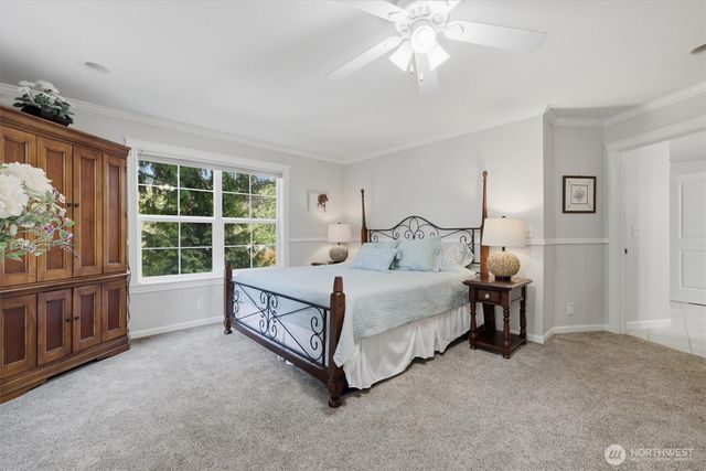 506 Azalea Avenue NE, Bainbridge Island, WA 98110