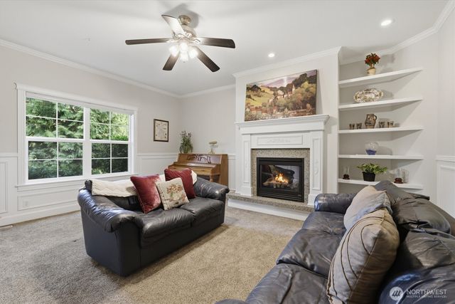 506 Azalea Avenue NE, Bainbridge Island, WA 98110