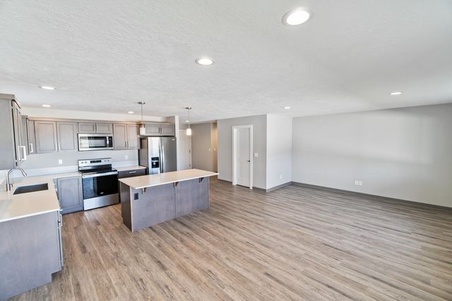 1227 N Coach Dr, Spokane Valley, WA 99016