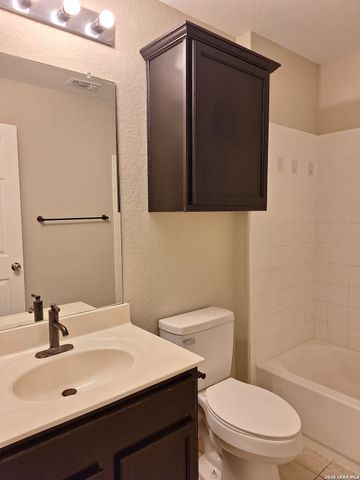 2650 LONESOME CREEK TRL, New Braunfels, TX 78130