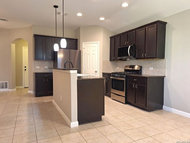 2650 LONESOME CREEK TRL, New Braunfels, TX 78130