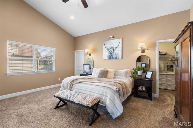 4355 Ventura Place Drive, St Louis, MO 63128