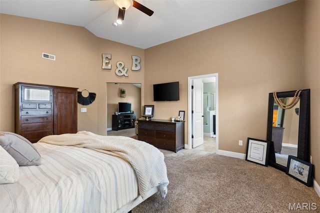 4355 Ventura Place Drive, St Louis, MO 63128