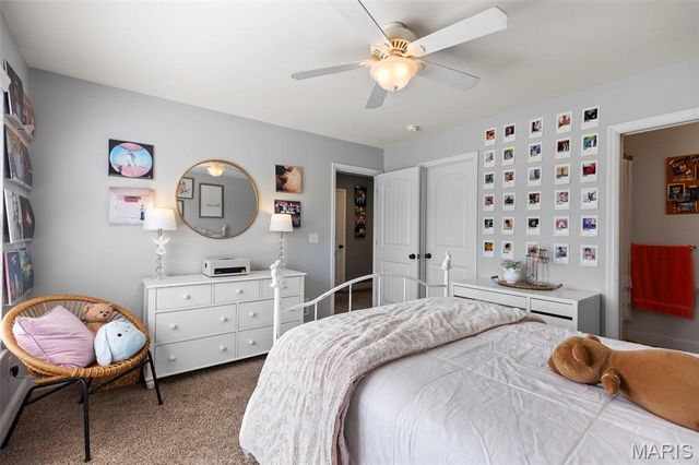 4355 Ventura Place Drive, St Louis, MO 63128