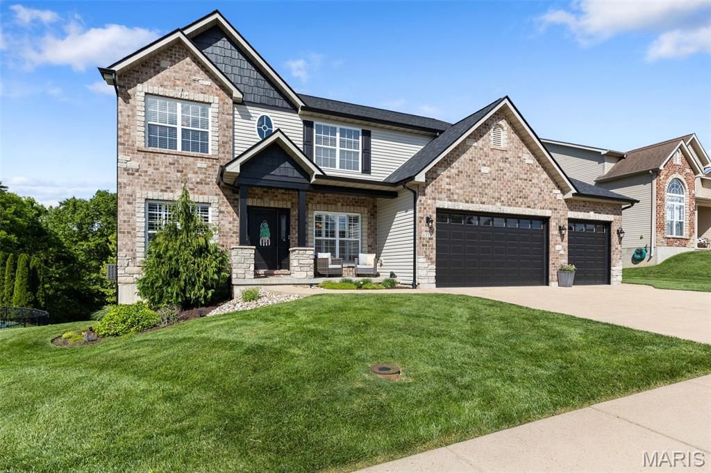 4355 Ventura Place Drive, St Louis, MO 63128