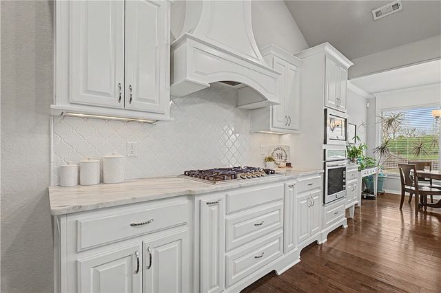 4442 W Oldham Drive, Fayetteville, AR 72704