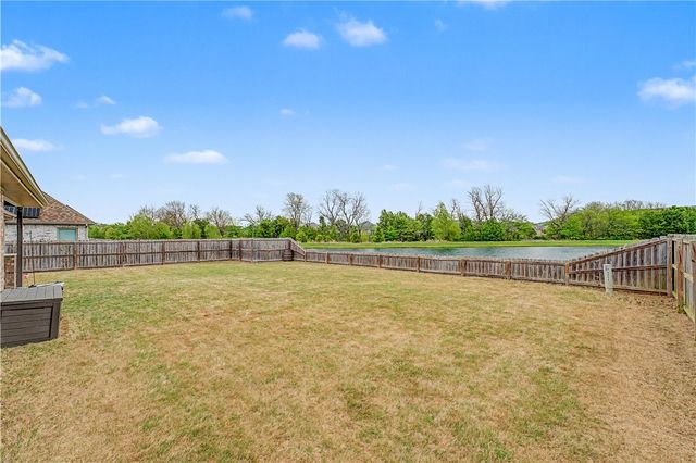 4442 W Oldham Drive, Fayetteville, AR 72704