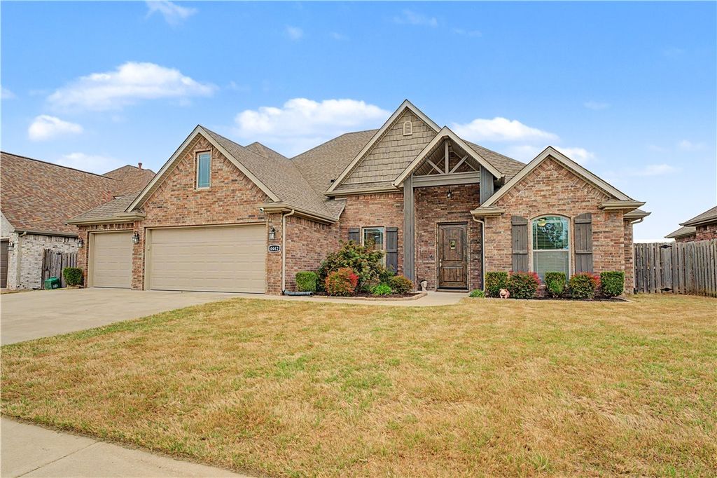 4442 W Oldham Drive, Fayetteville, AR 72704