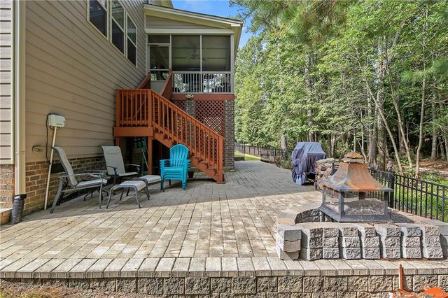 16 Spring Pond Lane, Spring Lake, NC 28390