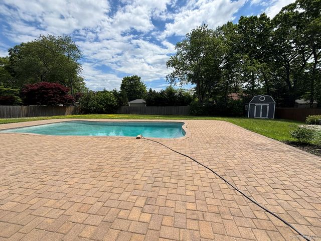 42 Annandale Road, Stony Brook, NY 11790