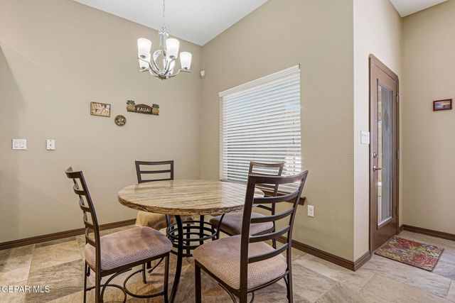 12039 EQUESTRIAN Road, El Paso, TX 79928