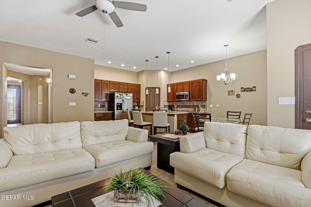 12039 EQUESTRIAN Road, El Paso, TX 79928